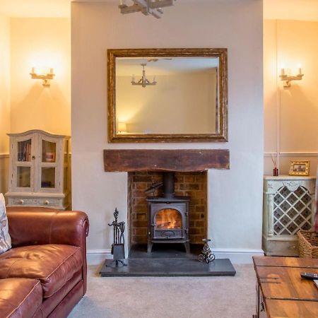 Charming 2 Bed House In Tewkesbury Centre Vila Exterior foto