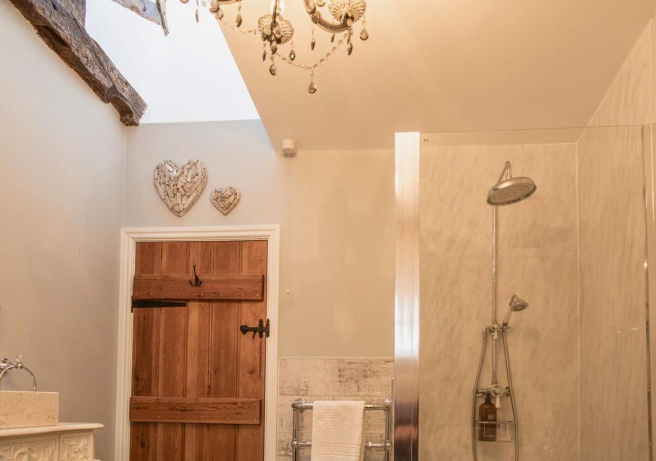 Charming 2 Bed House In Tewkesbury Centre Vila Exterior foto