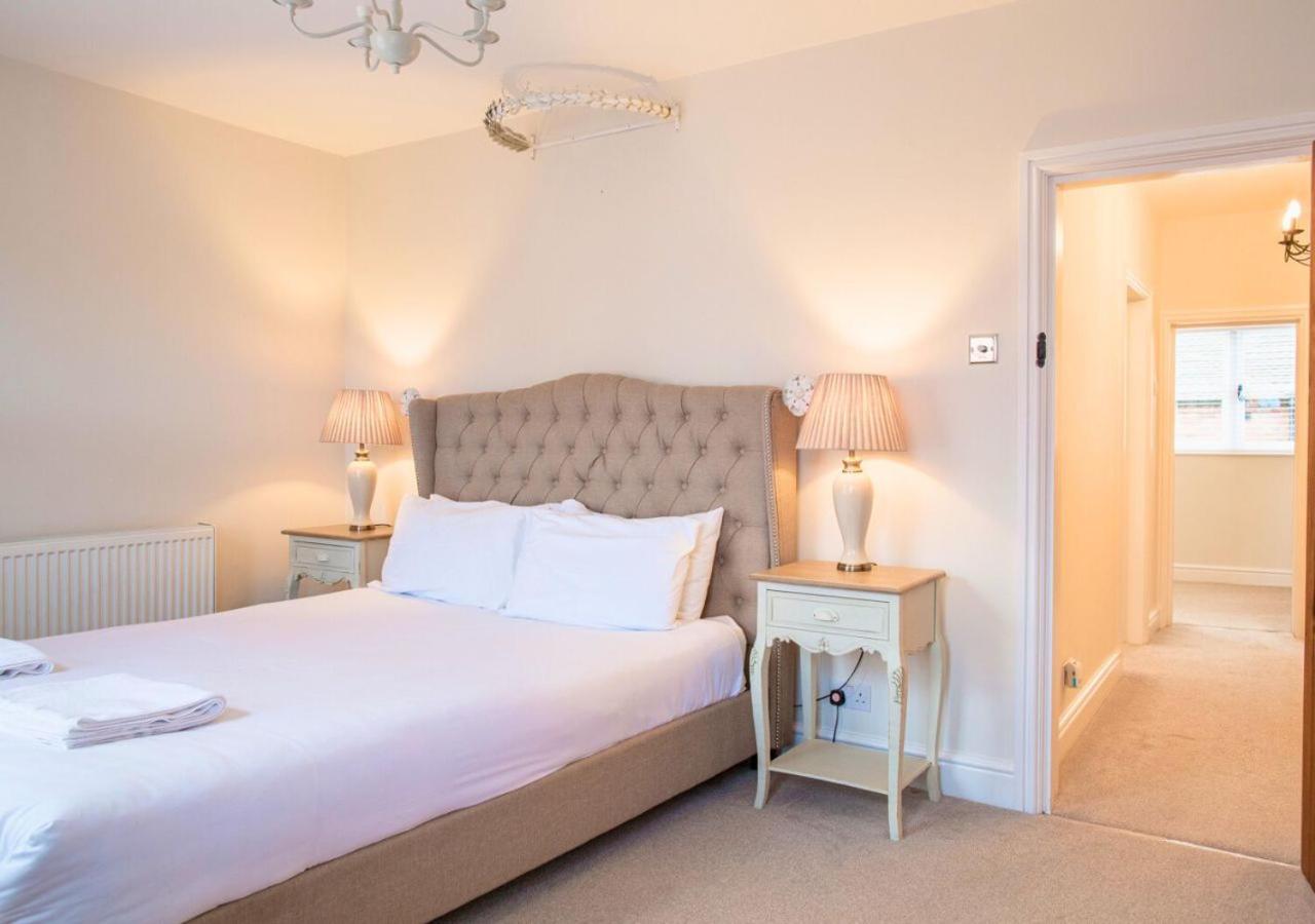 Charming 2 Bed House In Tewkesbury Centre Vila Exterior foto
