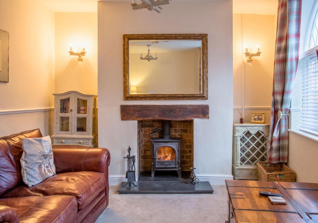 Charming 2 Bed House In Tewkesbury Centre Vila Exterior foto