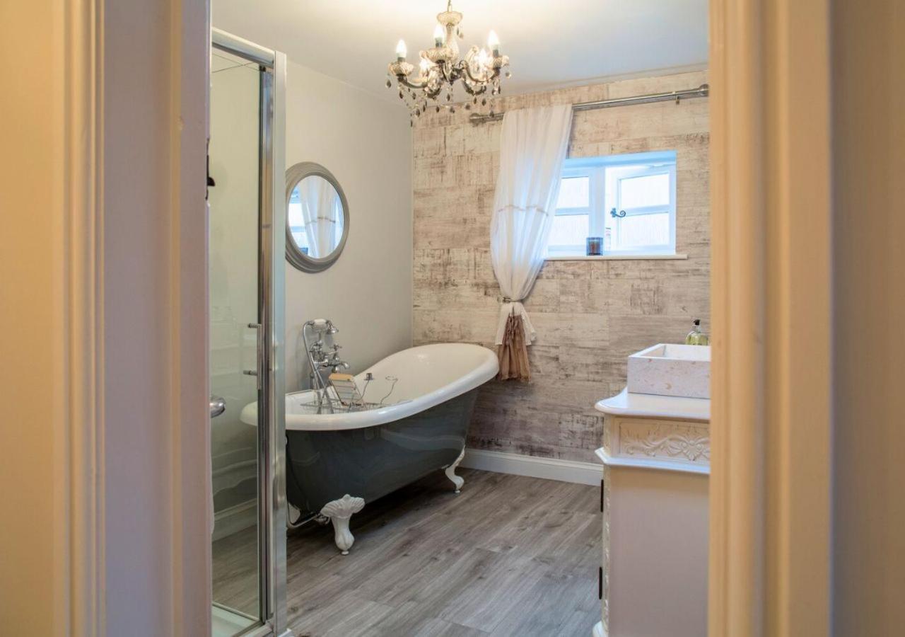 Charming 2 Bed House In Tewkesbury Centre Vila Exterior foto